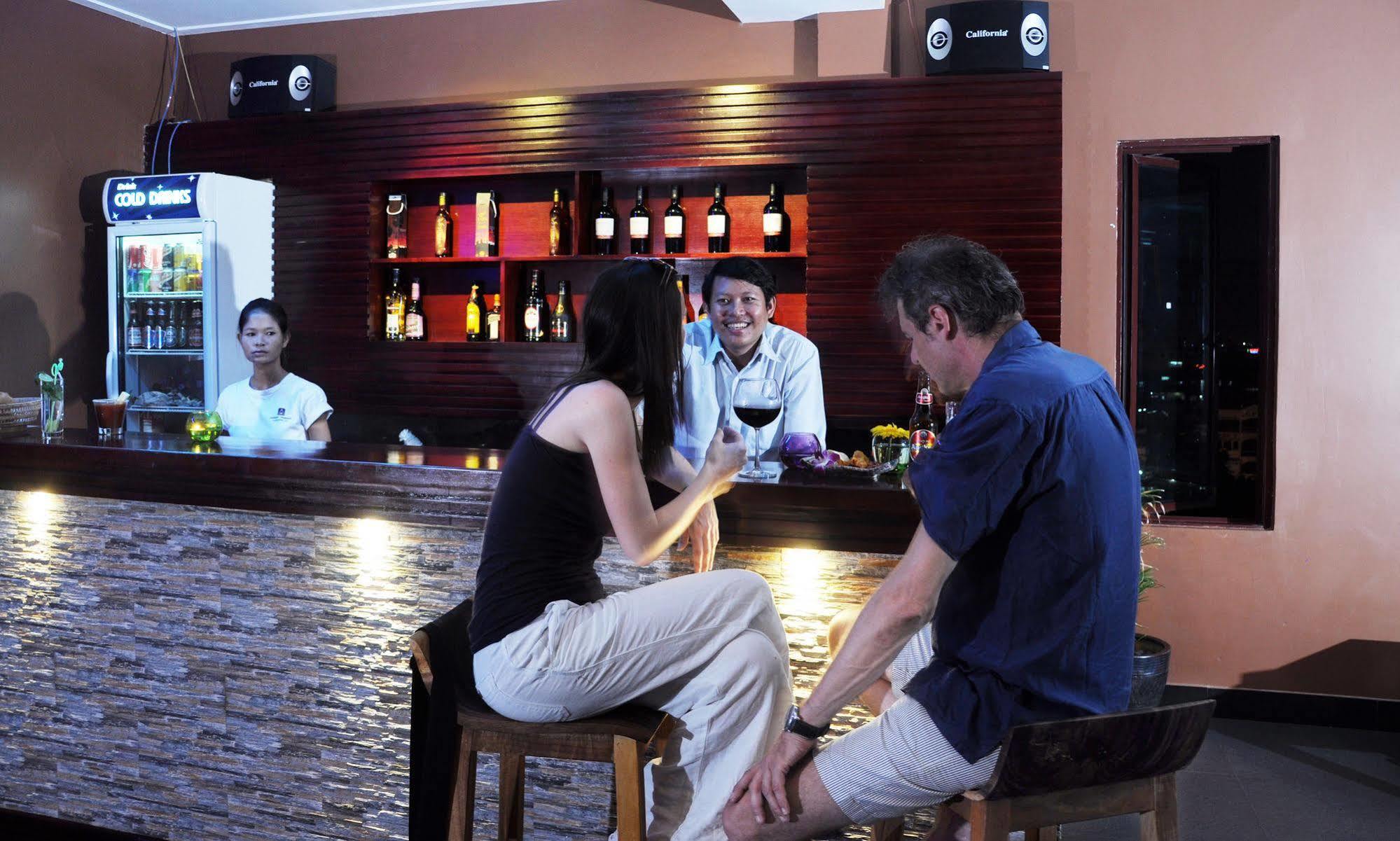 V N E Hotel Phnompen Kültér fotó